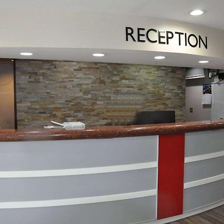 Hotel Ramada By Wyndham Abbotsford Zewnętrze zdjęcie