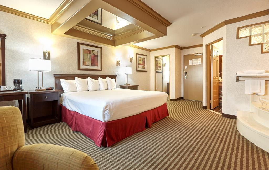 Hotel Ramada By Wyndham Abbotsford Zewnętrze zdjęcie