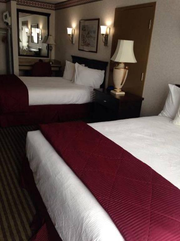 Hotel Ramada By Wyndham Abbotsford Zewnętrze zdjęcie